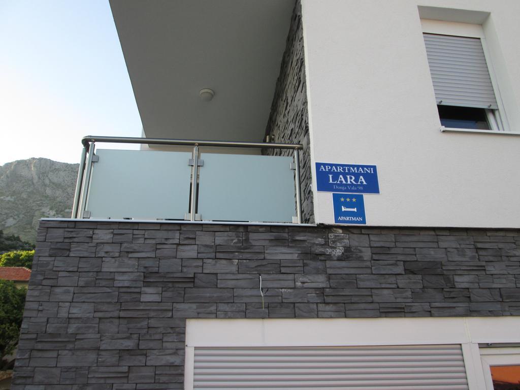 Apartments Lara Drvenik  Buitenkant foto