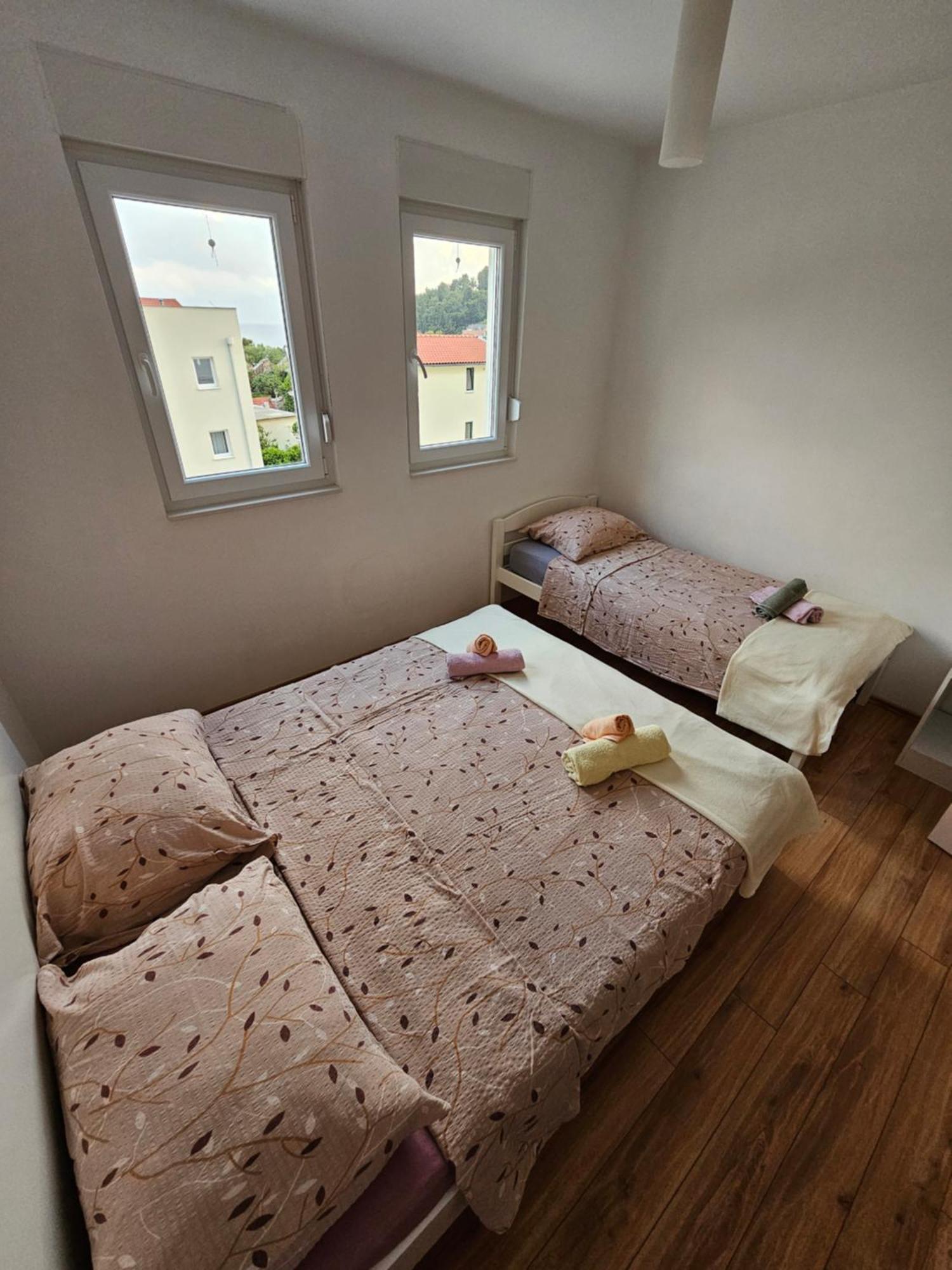 Apartments Lara Drvenik  Kamer foto